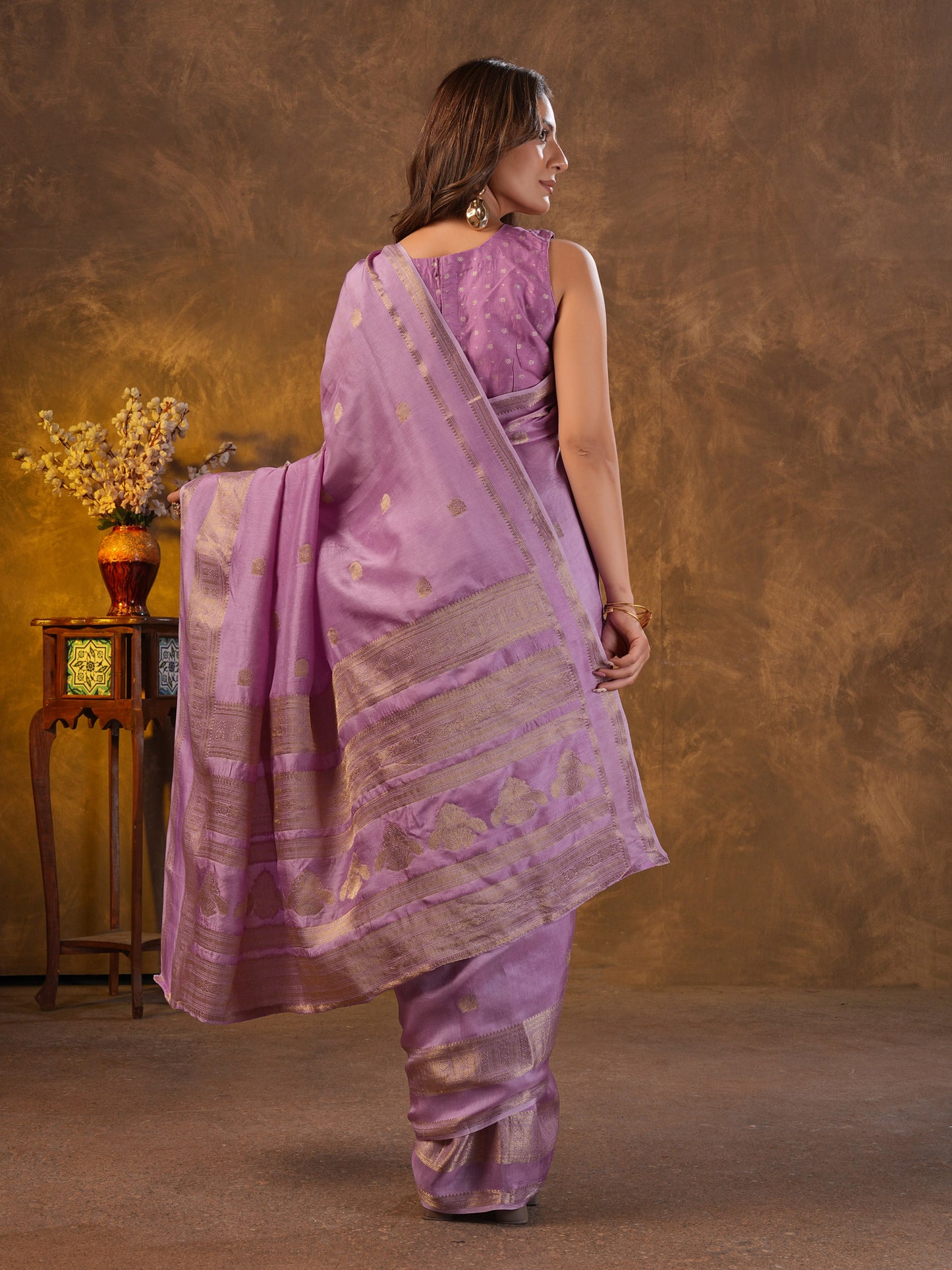 Lylac Dola Silk Saree With Zari Borders