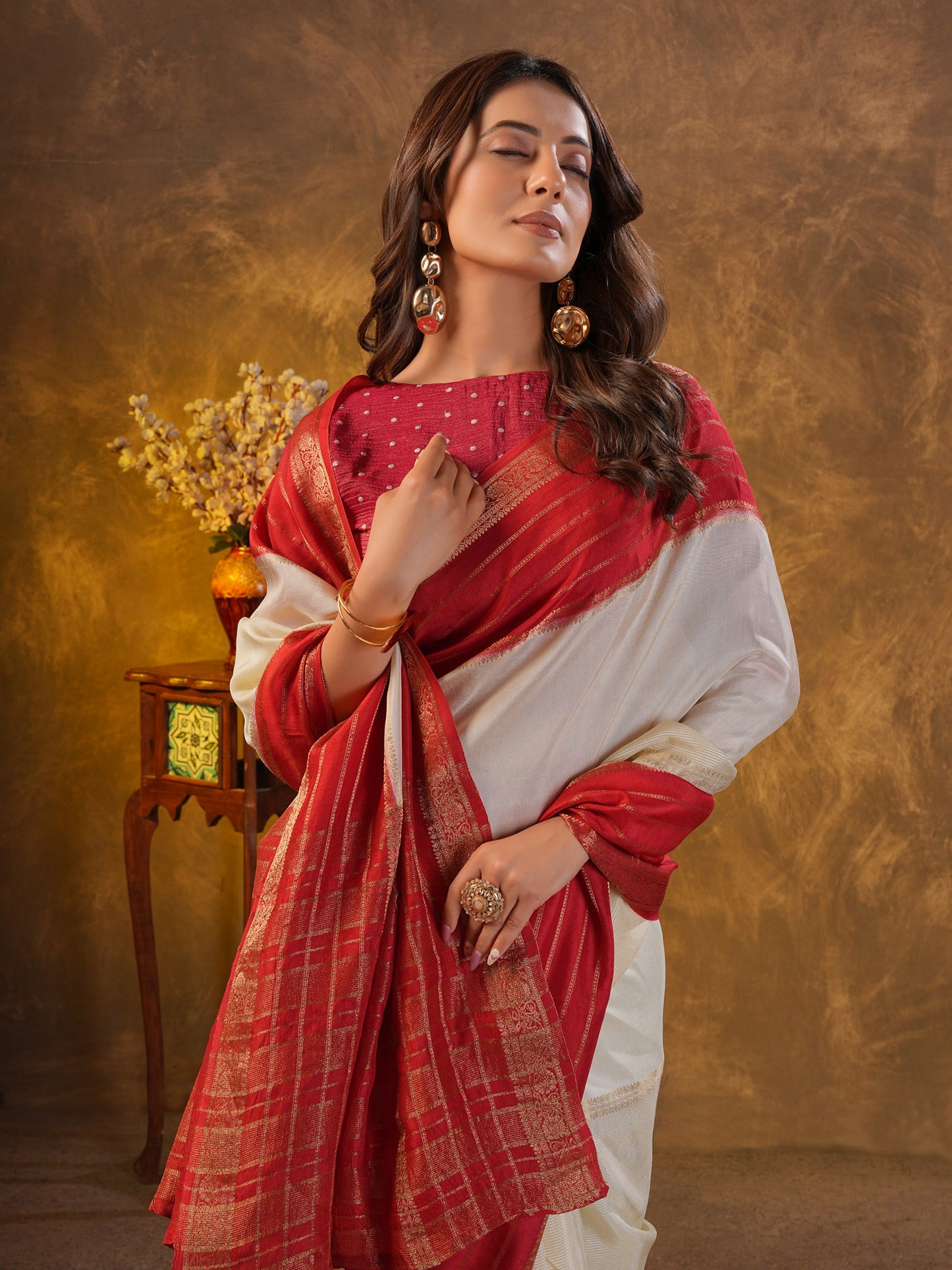 Red & White Dola Silk Saree With Zari Borders