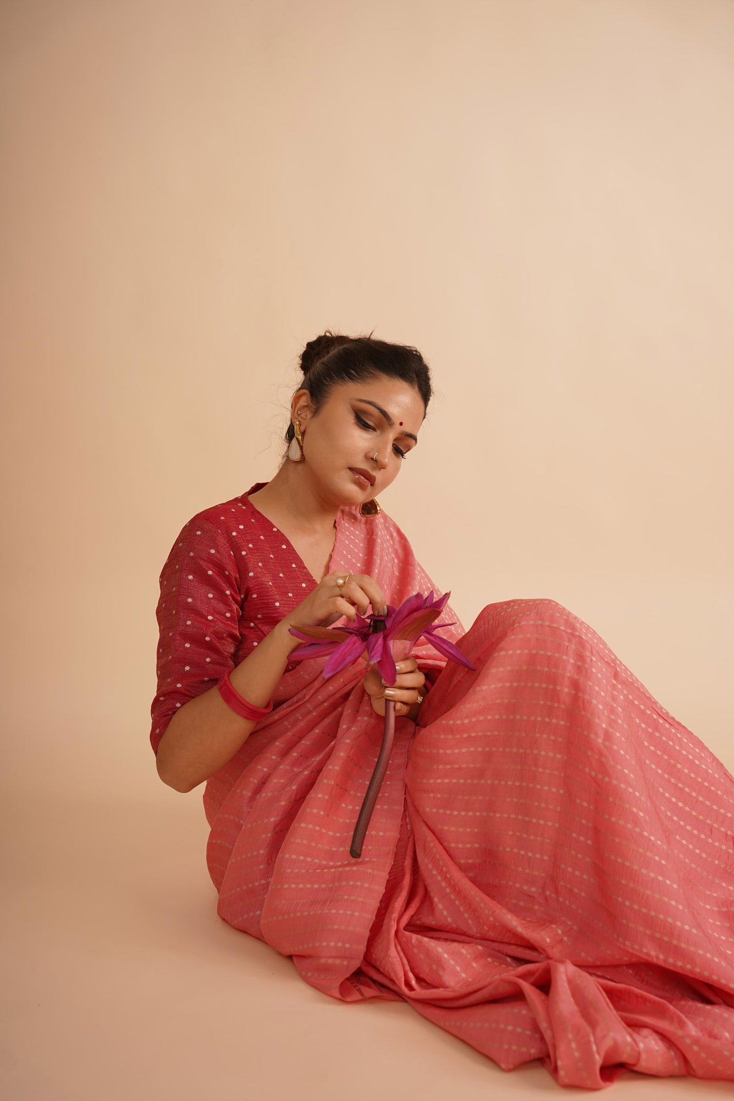 Baby Pink Dola Silk Saree With Zari Borders