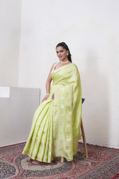 Green Dola Silk Saree With Zari Borders
